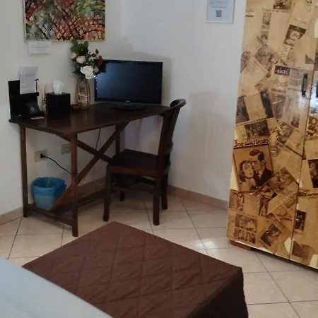 ベッド・アンド・ブレックファスト A Casa Di Mael San Costanzo