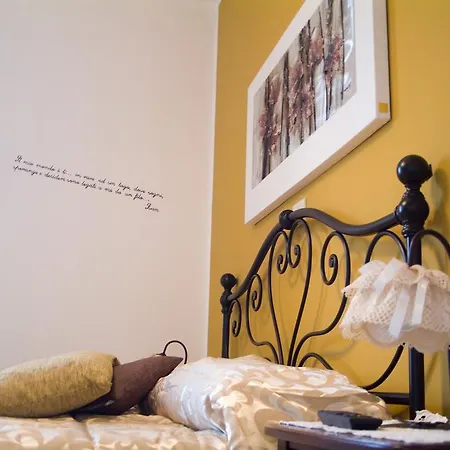 A Casa Di Mael San Costanzo